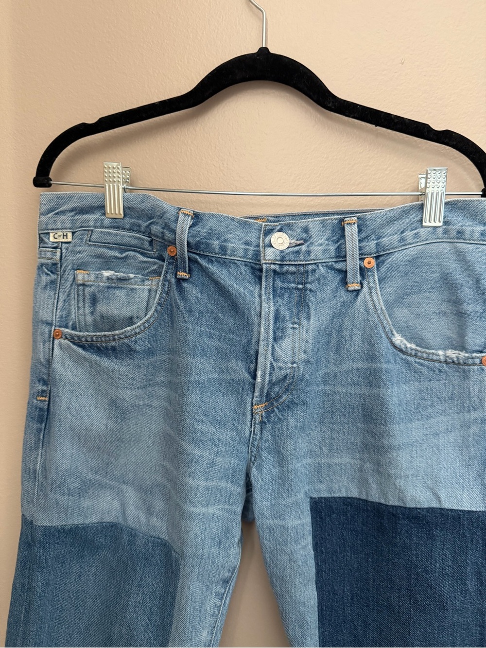 Citizens Of Humanity Two-Tone Boyfriend Jeans in Light and Medium Blue - Picture 5 of 16